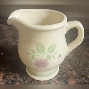 Pfaltzgraff Garden Grove 10oz stoneware creamer